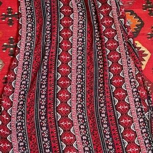 Divided long skirt red pattern